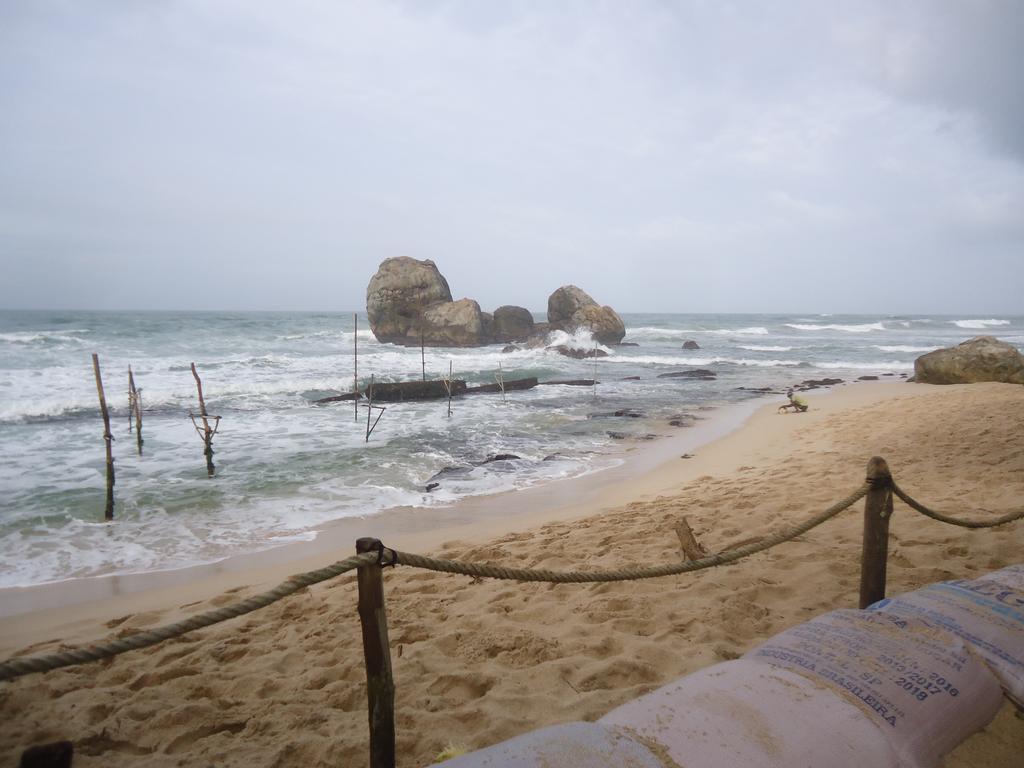 Sanaya Homestay Tangalle Extérieur photo